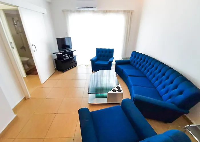 Off Course Seaview Apartment